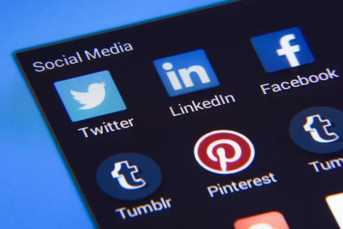 social media icons including pinterest